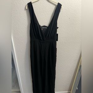 •NWT• Lulus black jumpsuit with pockets and lace!